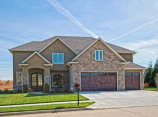 2718 Rutherford Dr, Columbia, MO 65201