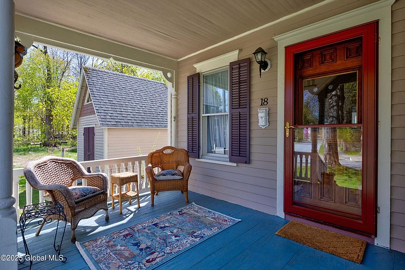 4th image of 18 Gilmore Avenue