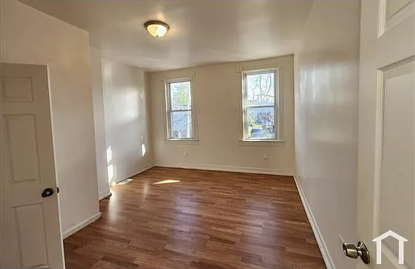 1517 Homestead St — Photo 4