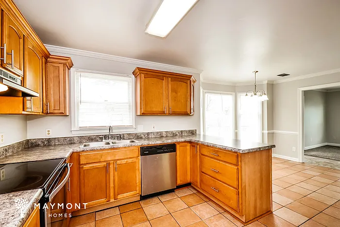 117 Greenglen Dr — Photo 7
