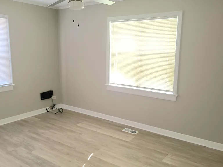 1318 Fay St — Photo 10