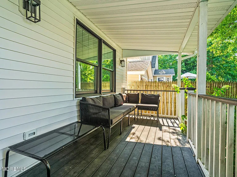 519 Laurel Ave — Photo 5