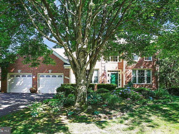 2nd image of 7937 Bressingham Dr