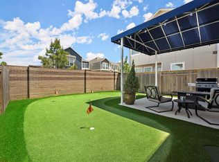 9904 Smokehouse Silo Ln, Houston, TX 77080