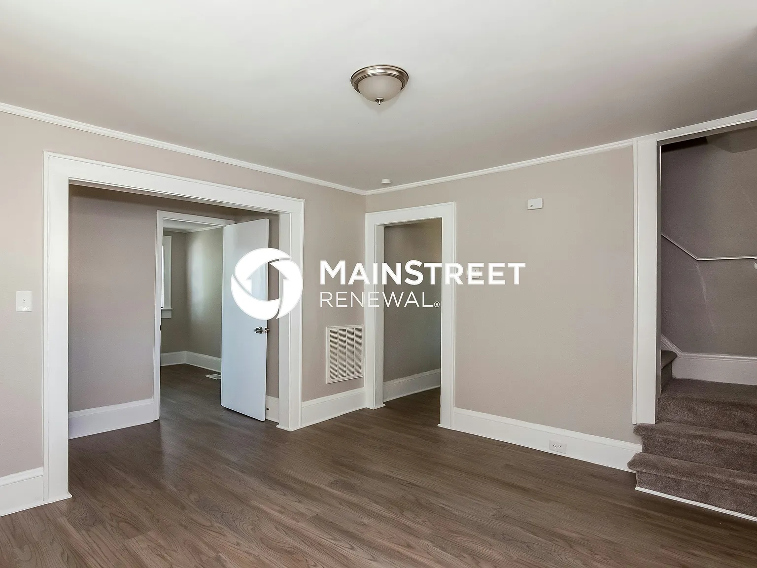 2620 Midland Ave — Photo 3