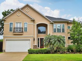 5230 Mimosa Dr, Bellaire, TX 77401