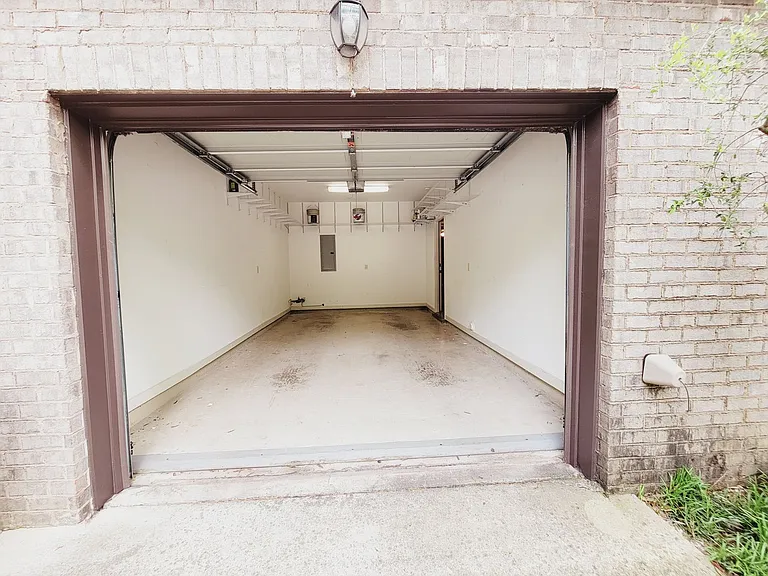 1041 Inverness Cove Way — Photo 20