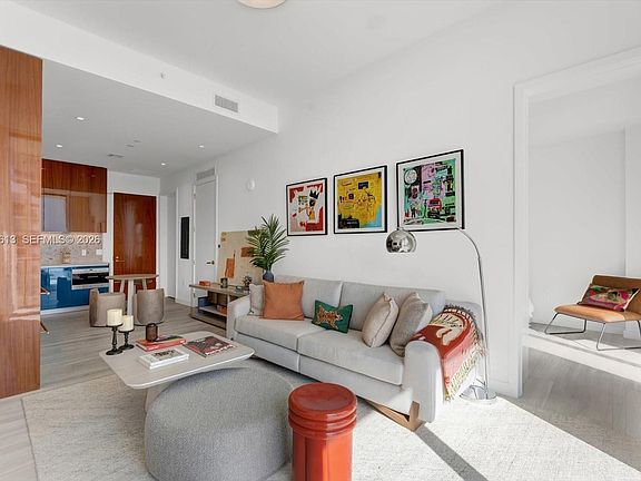 3rd image of 2655 S Bayshore Dr APT 1606