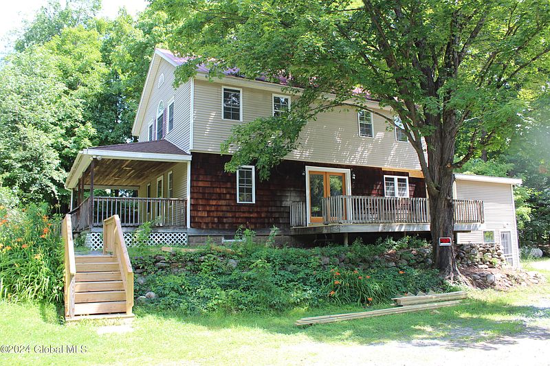 3rd image of 437 Coy Road Road