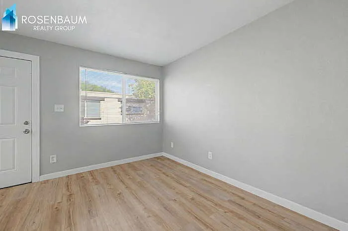 1925 W Village Dr #2 — Photo 3