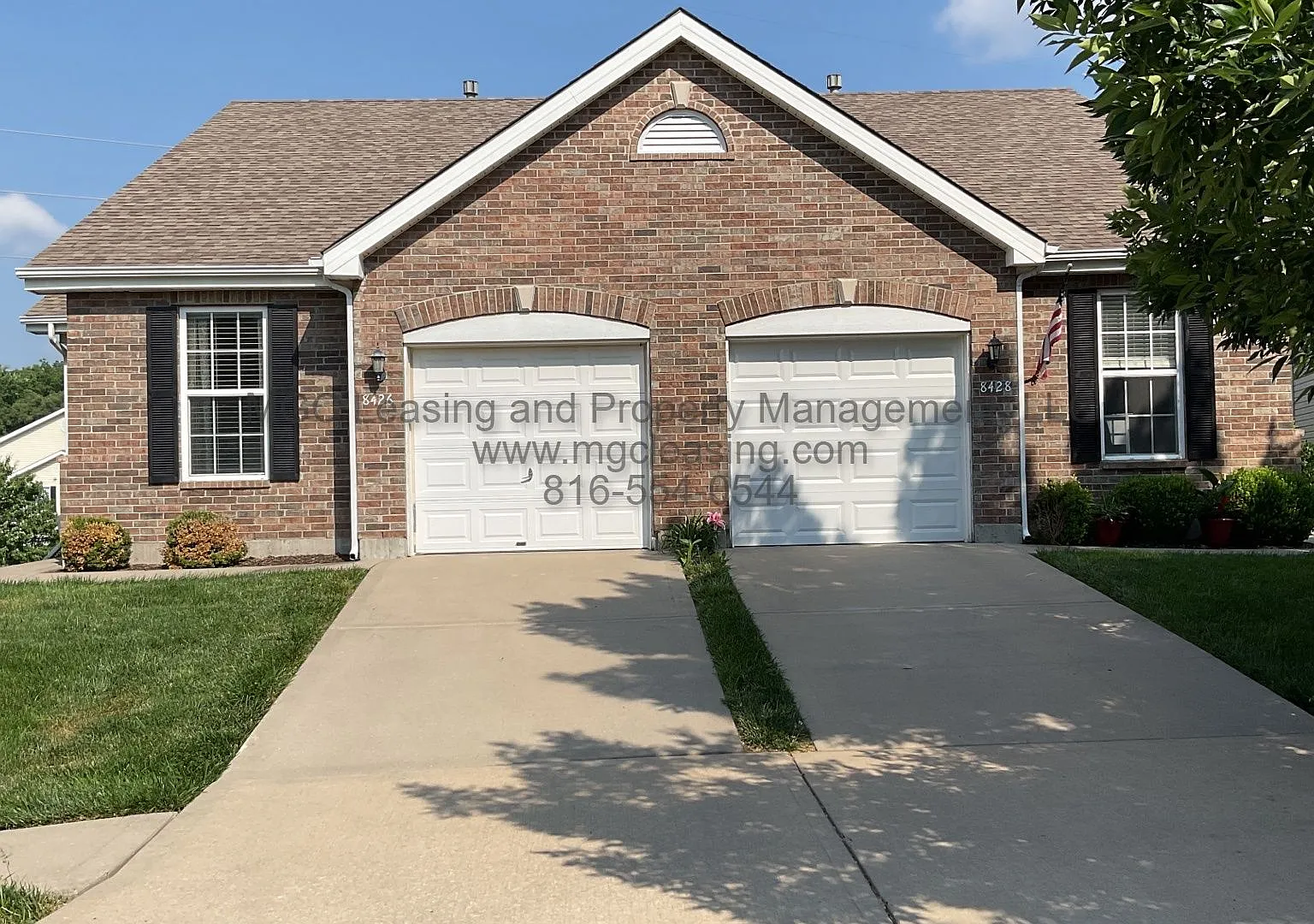 8426 N Ava Ave — Photo 1