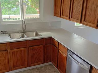 6577 Fern St, Chilliwack, BC V2R2Z7