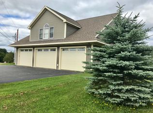 36A N Shore Dr, Owls Head, ME 04854