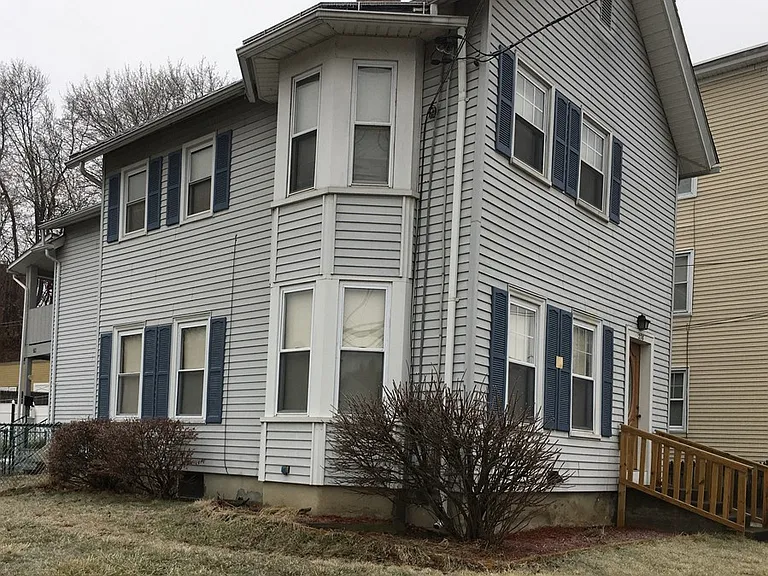 278 E Main St #1 — Photo 2