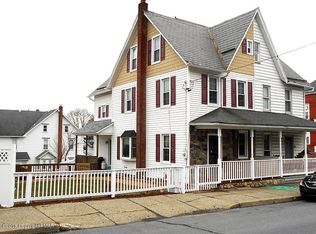 310 W Pennsylvania Ave, Pen Argyl, PA 18072