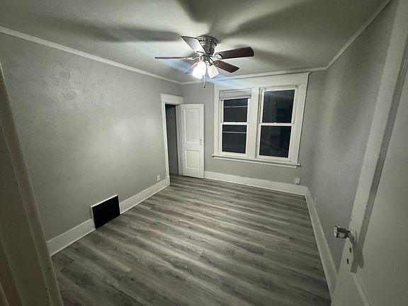 4th image of 2113 S Meade St #1