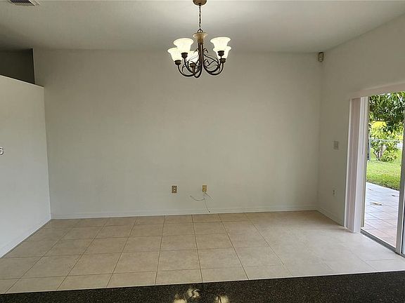 5th image of 14935 SW 34th St