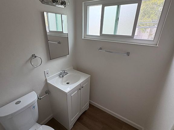 5th image of 1895 San Vincente Dr #14