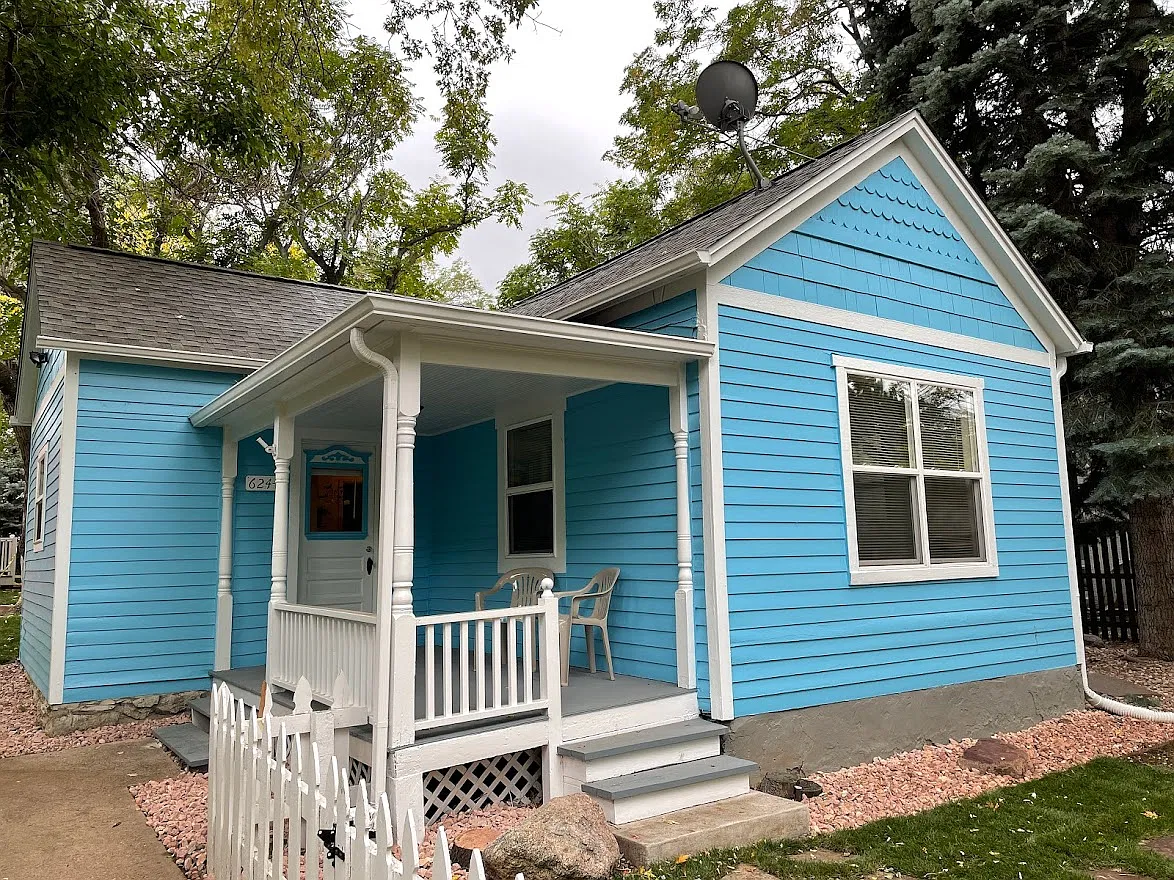 624 Marine St — Photo 1
