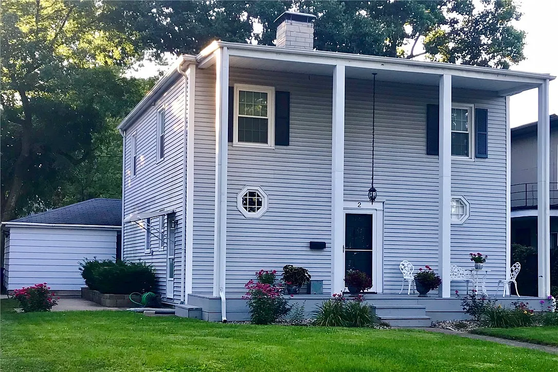 2 Edgewood Ct photo 1