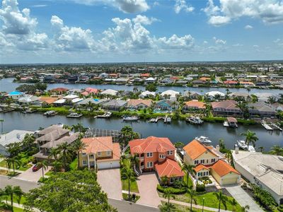 920 Symphony Isles Blvd, Apollo Beach, FL, 33572