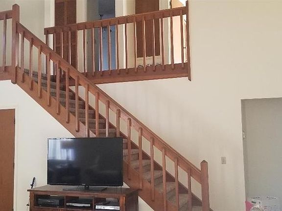 4th image of 1030 Manigan Ave
