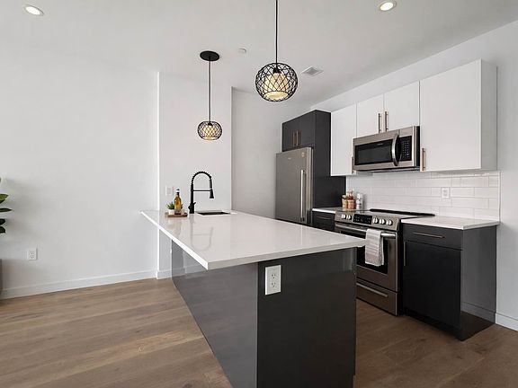 5th image of 221 E 117th St APT 5B