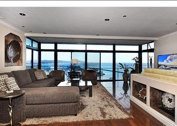 2nd image of 34403 Green Lantern St