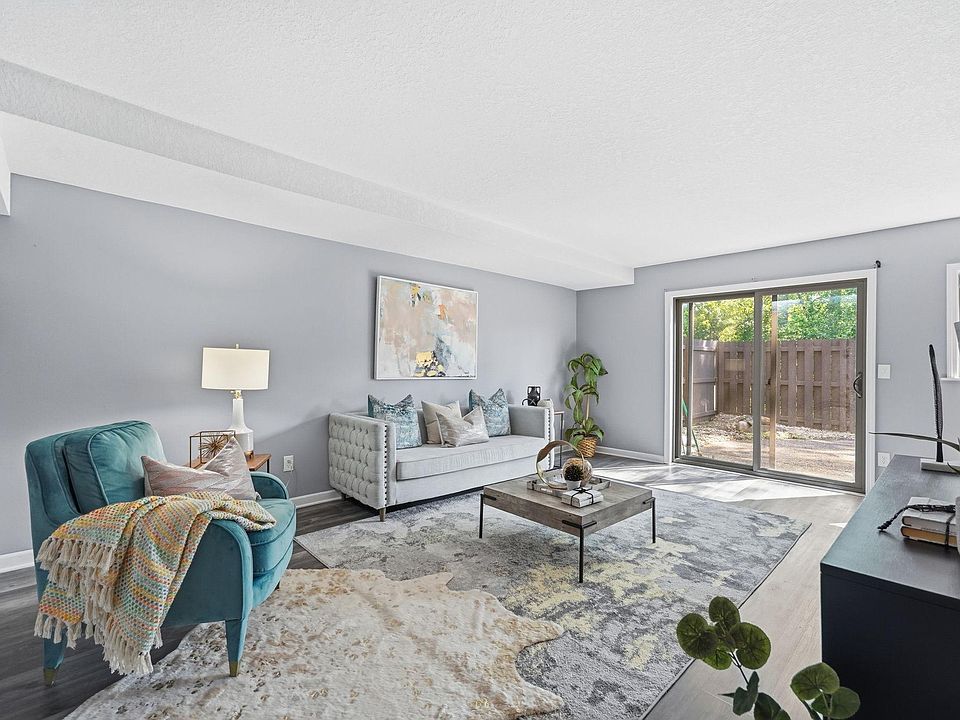 1st image of 1762 McKnight Rd N #17