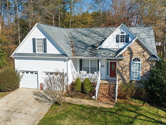 2nd image of 3095 Richards Way Dr