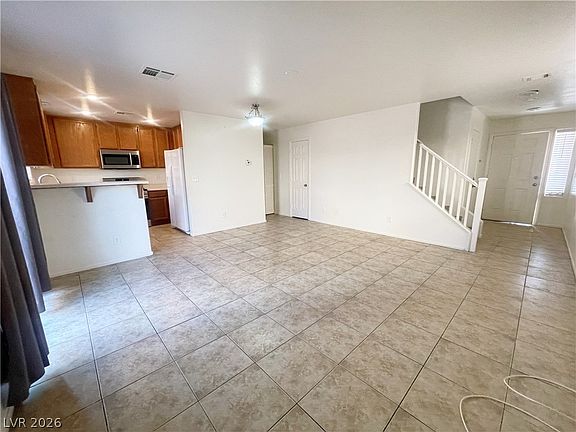 3rd image of 1836 Luna Alegre St