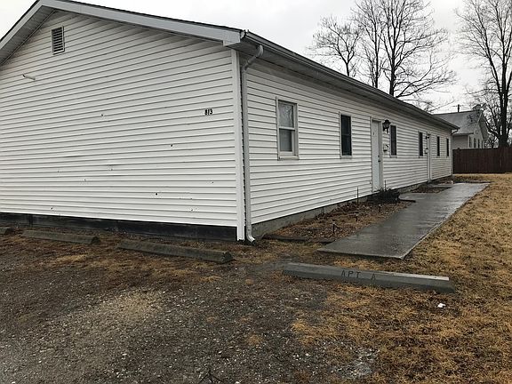 2nd image of 813 W Church St