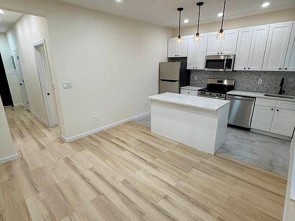 3rd image of 33-10 31st Ave #3F