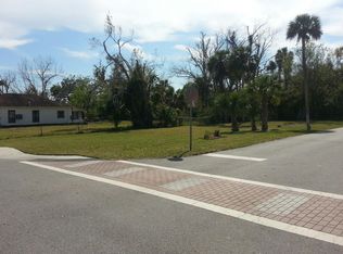 466 N Myrtle Ave, New Smyrna Beach, FL 32168