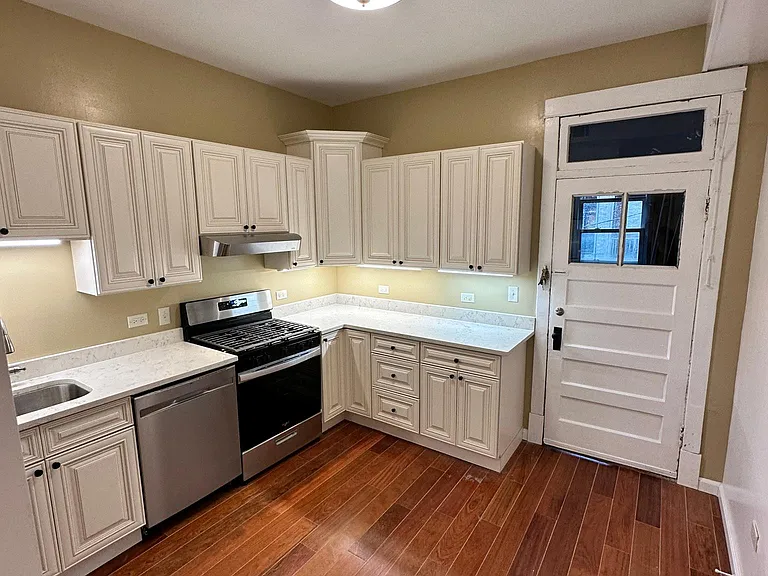 2150 N Kedzie Blvd #2 — Photo 6