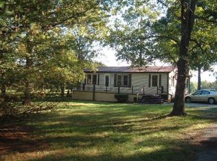142 Ike Burgess Rd, Crossville, TN 38572