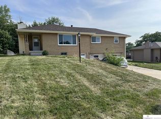 4514 Primrose Ln, Bellevue, NE 68157