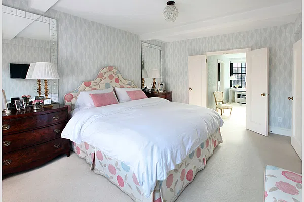 Sold by Stribling | media 2