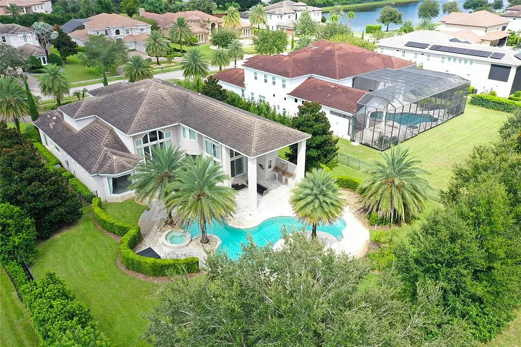 5 bed, 6.5 bath, 5667 sqft, $13,000 — Photo 2