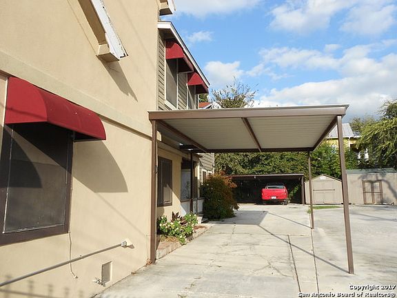 4th image of 514 S Presa St