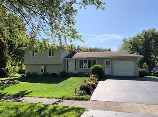 63 Country Gables Cir, Rochester, NY 14606
