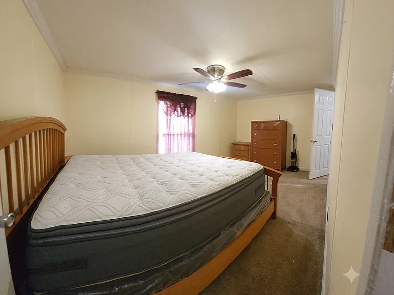 156 Mae St — Photo 7