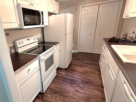 3rd image of 14099 Belcher Rd S Lot 1209