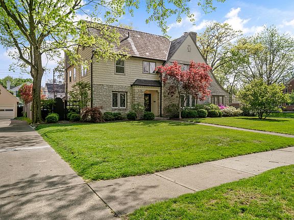 5th image of 2389 Bryden Rd