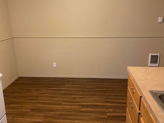 5th image of 120 5th St NE #3