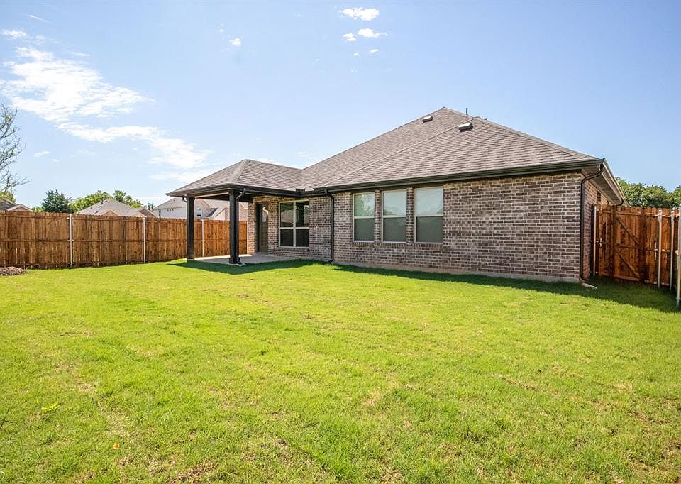 1st image of 122 Nix Dr