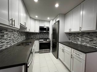 336 E 53rd St #3B, New York, NY 10022