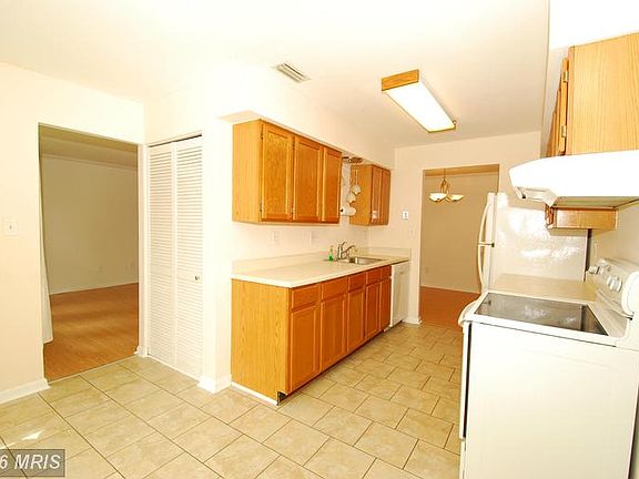 4th image of 13261 Meander Cove Dr #123