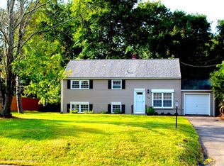 260 Four Rod Rd, Hamden, CT 06514