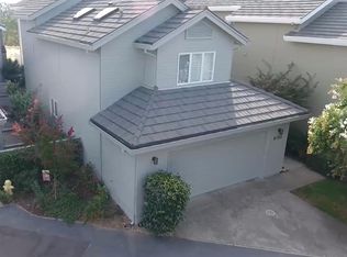 9132 River Look Ln, Fair Oaks, CA 95628